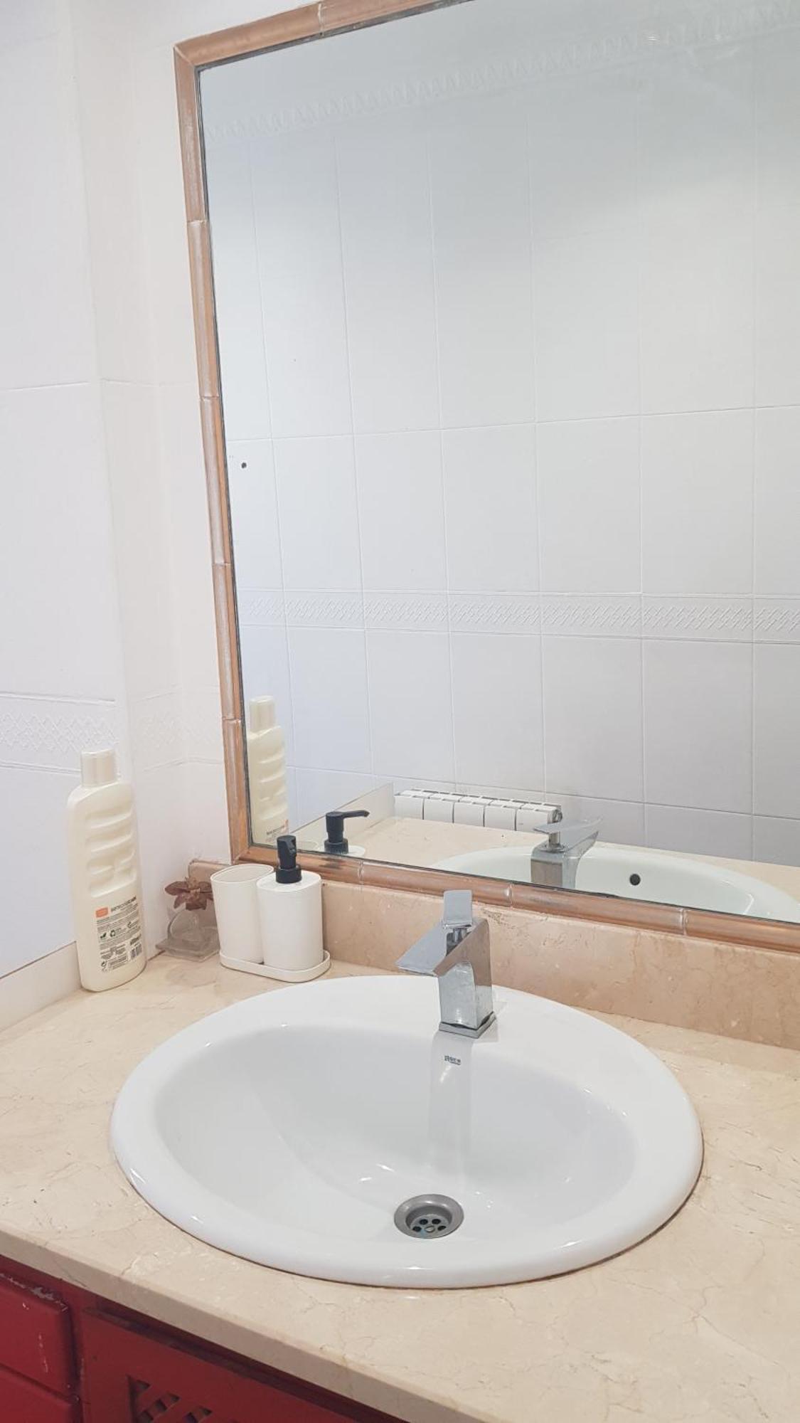 Little Peaceful Retreat Room With Bath, Heating, Terrace, Free Wifi Fridge Easy Parking ماربيا المظهر الخارجي الصورة