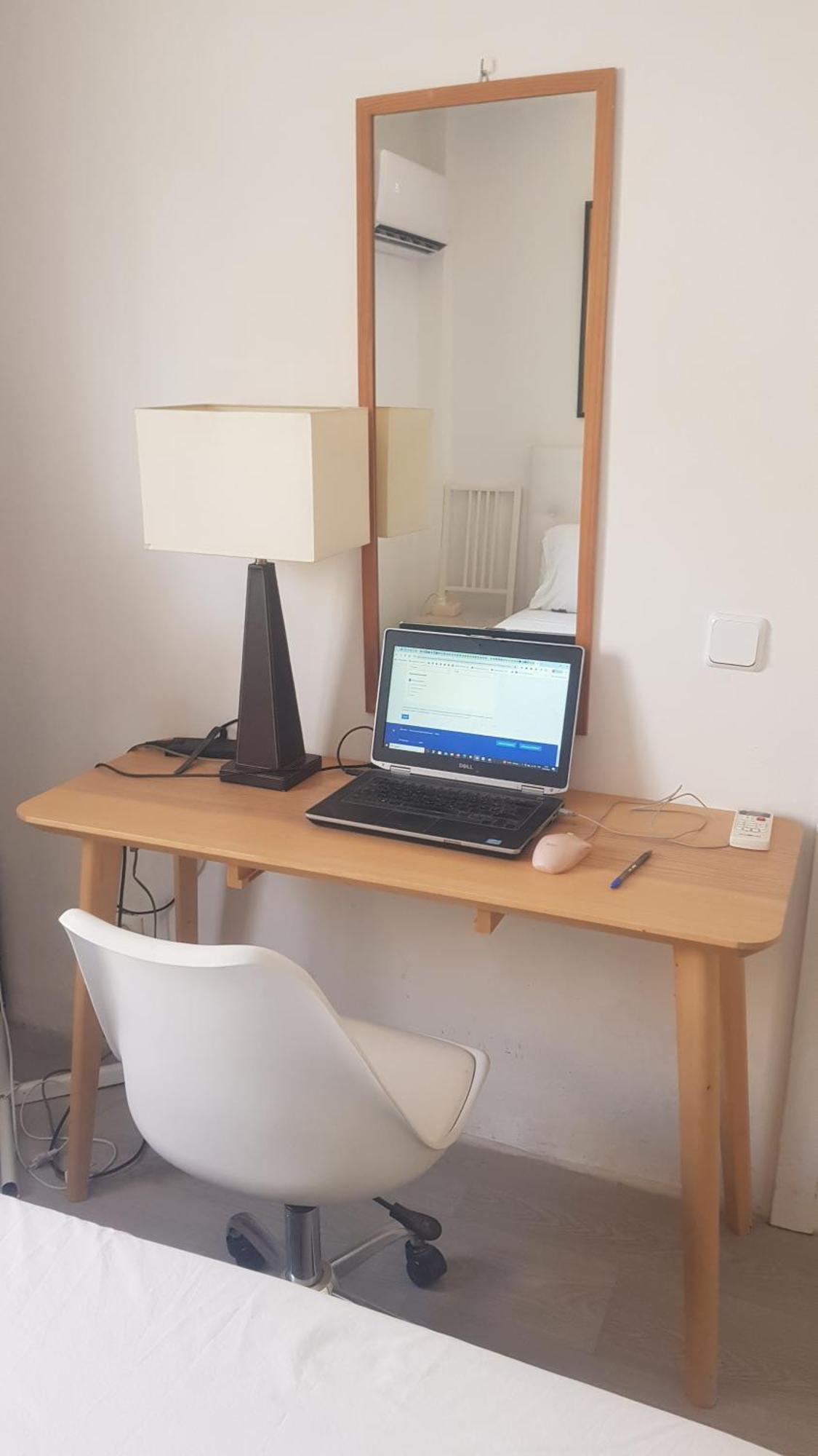 Little Peaceful Retreat Room With Bath, Heating, Terrace, Free Wifi Fridge Easy Parking ماربيا المظهر الخارجي الصورة