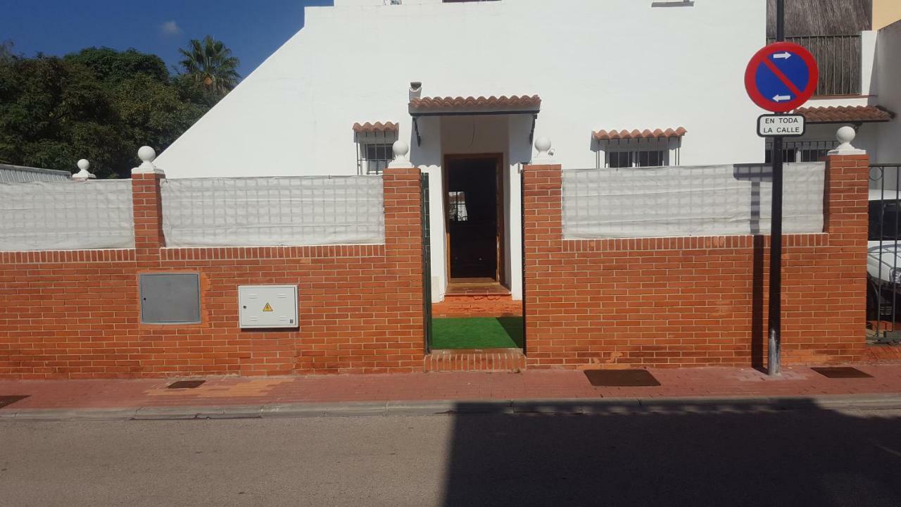 Little Peaceful Retreat Room With Bath, Heating, Terrace, Free Wifi Fridge Easy Parking ماربيا المظهر الخارجي الصورة